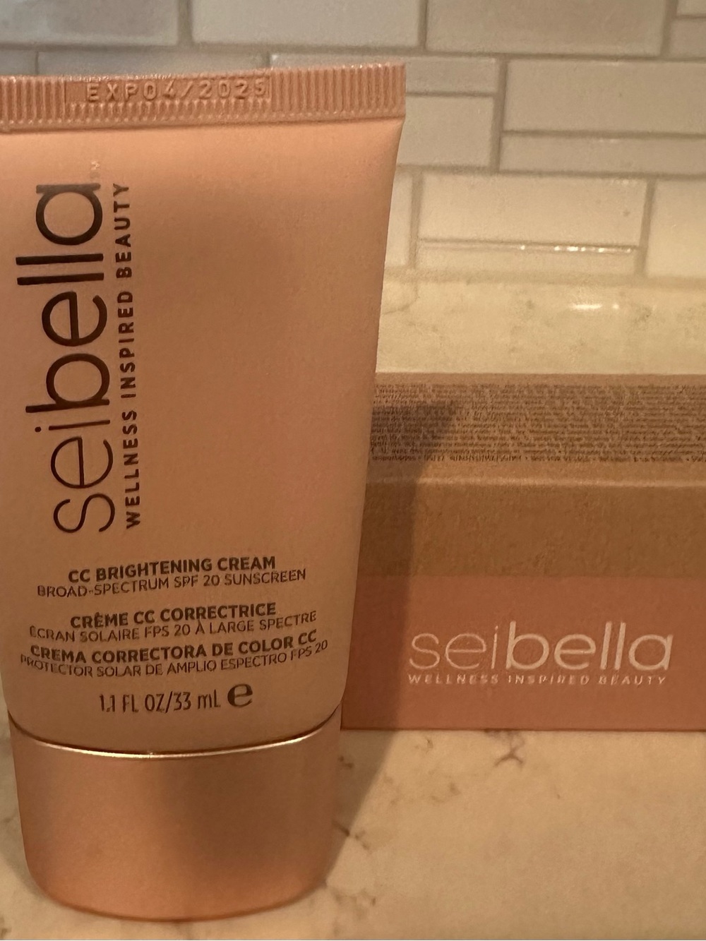 Seibella CC Brightening Cream - SPF 20 Shade: Medium. Expiration date: 4/2025